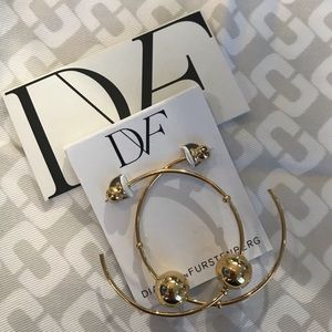 ♦️SOLD♦️Diane Von Furstenberg Gold Earrings